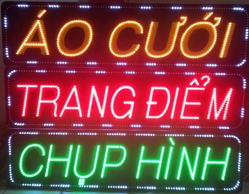 bien quang cao led ...