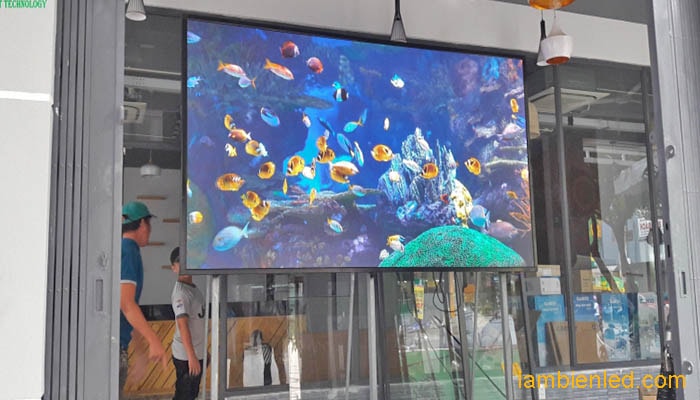 sử dụng màn hình led quảng cáo 